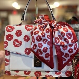 Aldo heart lips crossbody satchel